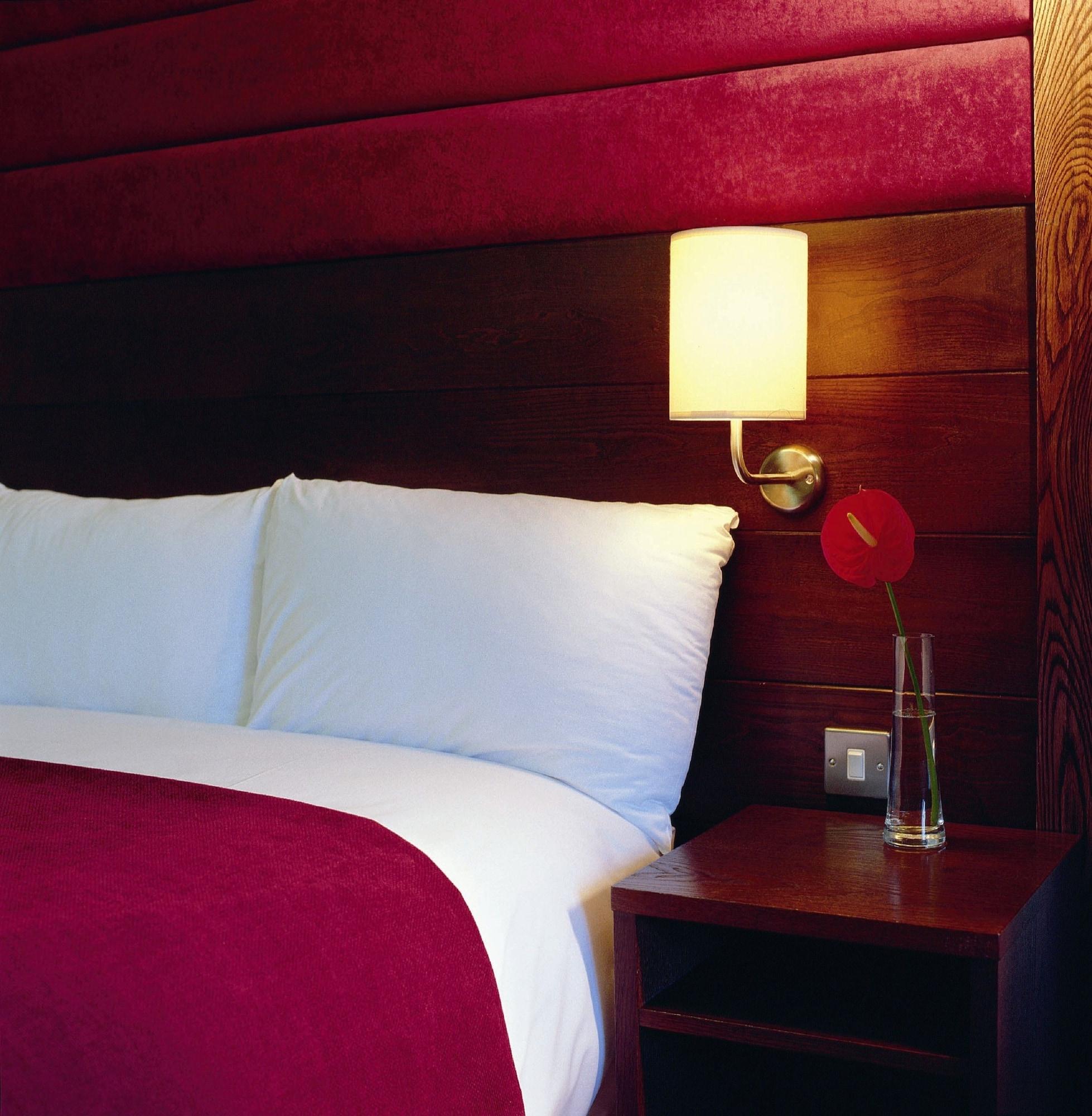 Cavan Crystal Hotel エクステリア 写真