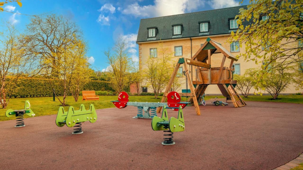 Cavan Crystal Hotel エクステリア 写真