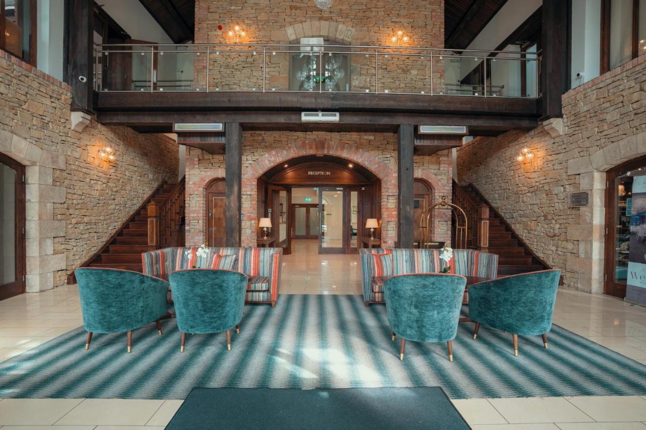 Cavan Crystal Hotel エクステリア 写真
