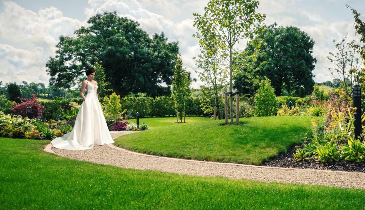 Cavan Crystal Hotel エクステリア 写真